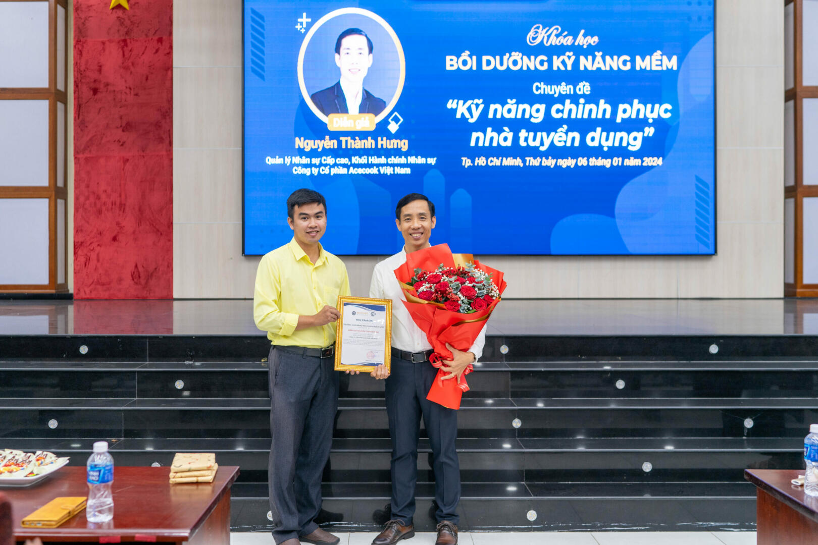 Khoa Công Nghệ - Kỹ Thuật tổ chức chuỗi Khoá học "Bồi Dưỡng Kỹ Năng Mềm Cho Sinh Viên Khoá 17"