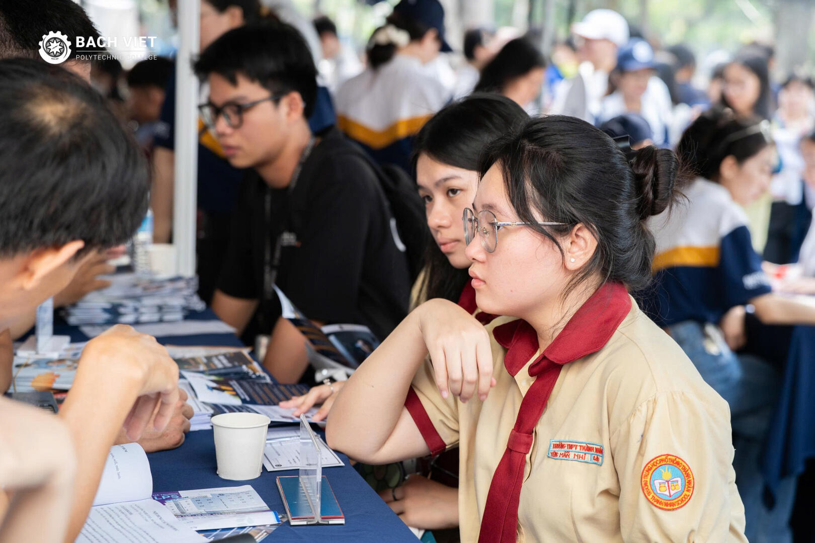 Bách khoa Bách Việt giải đáp “tất tần tật” băn khoăn cho 2k8